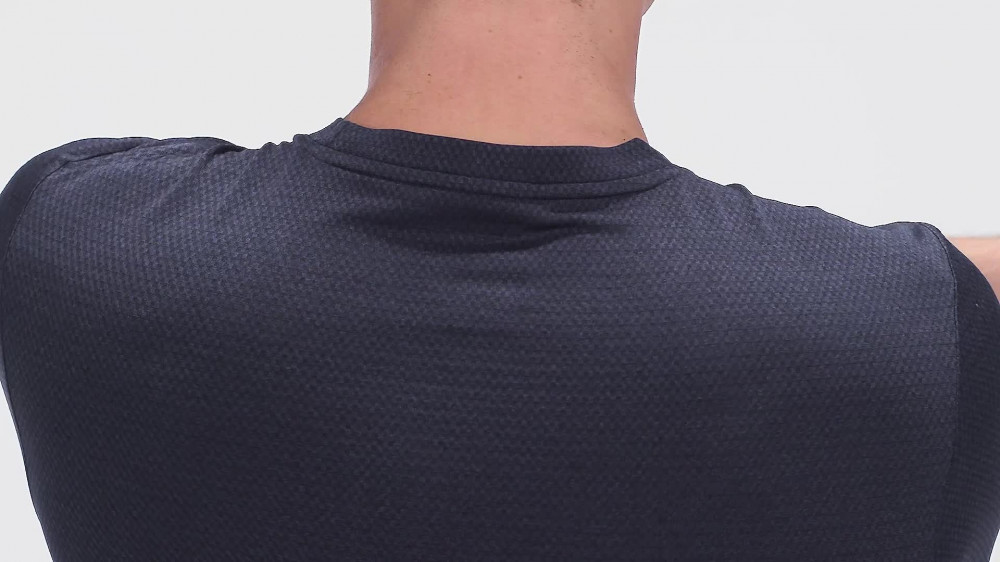 Купить оптом футболку мужскую Reebok WOR MELANGE SS TEE GJ0915 в  интернет-магазине TDOO.RU
